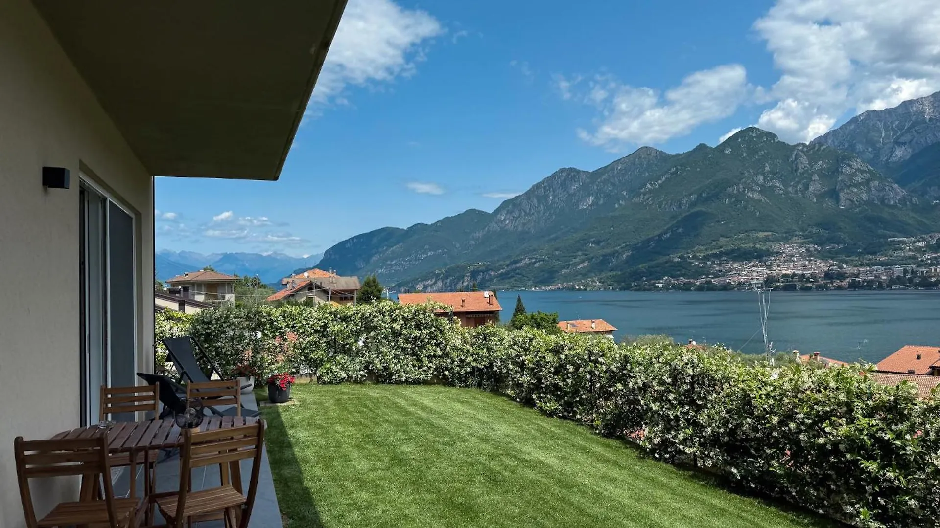 Elda Apartment With Garden And Lake View Onno