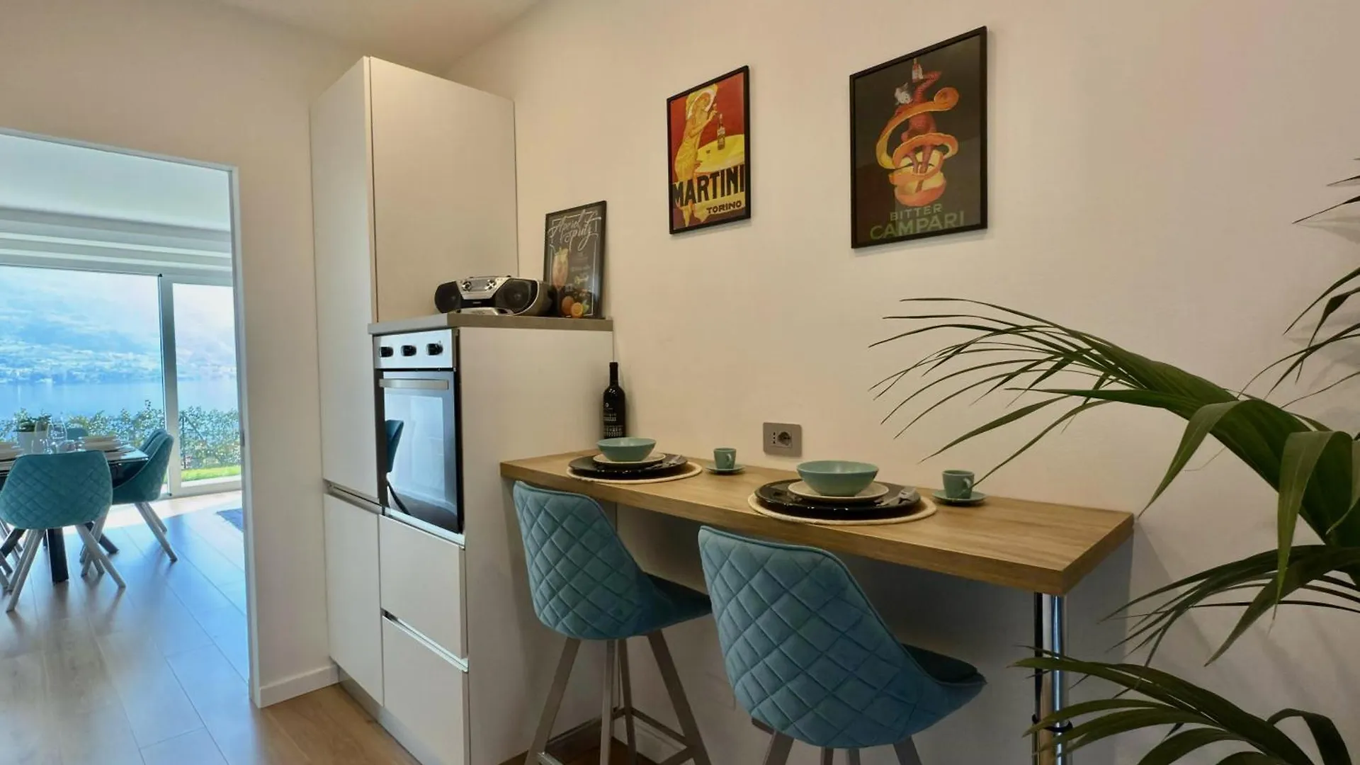Elda Apartment With Garden And Lake View Onno