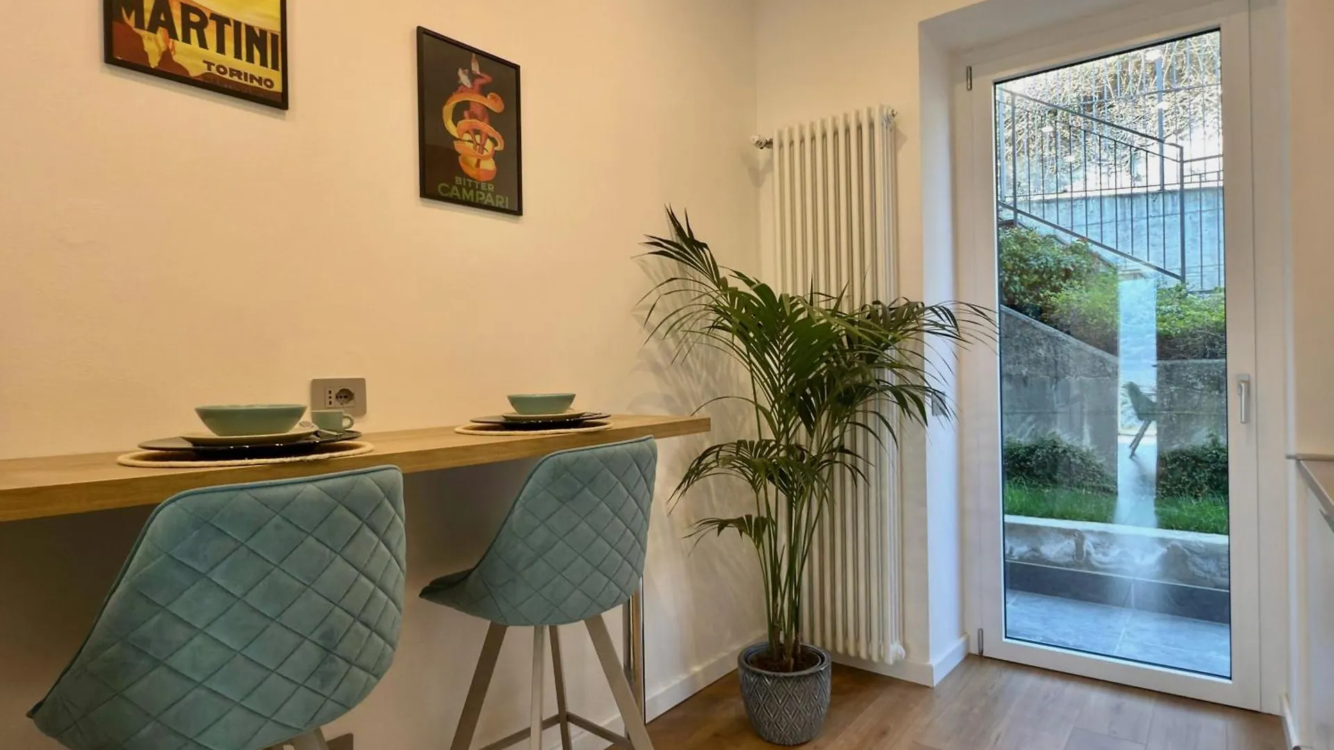 Elda Apartment With Garden And Lake View Onno